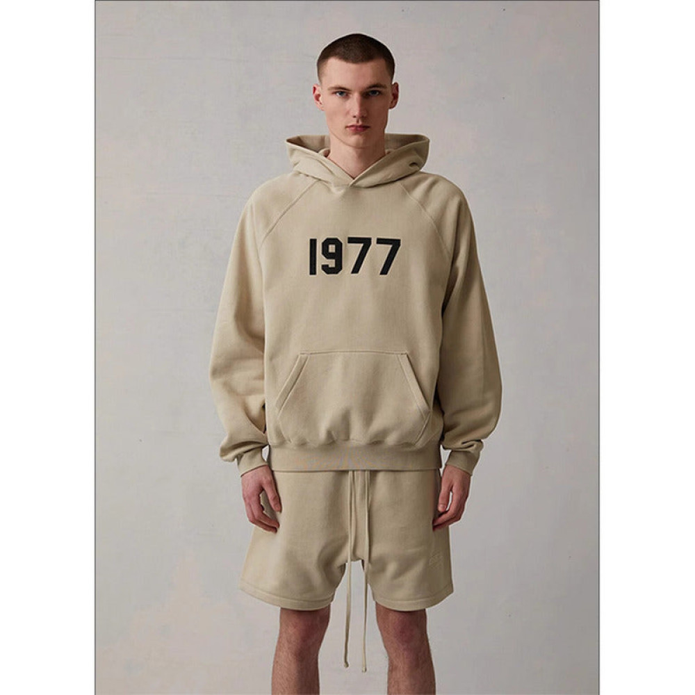 1977 Hoodies