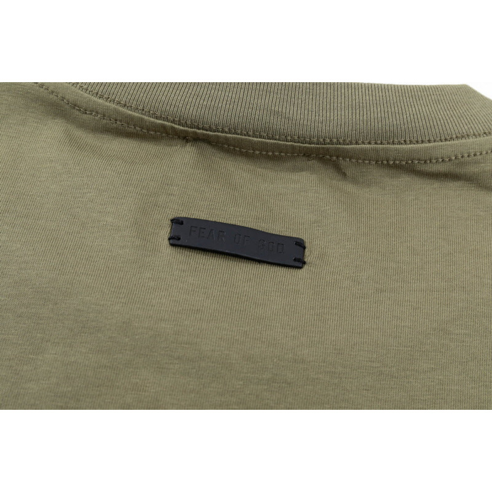 ESSENTIALS T-Shirt
