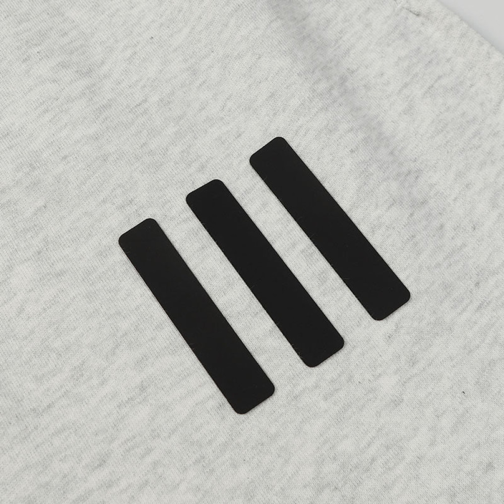 X ADIDAS joint three-dimensional rubber three-bar shorts
