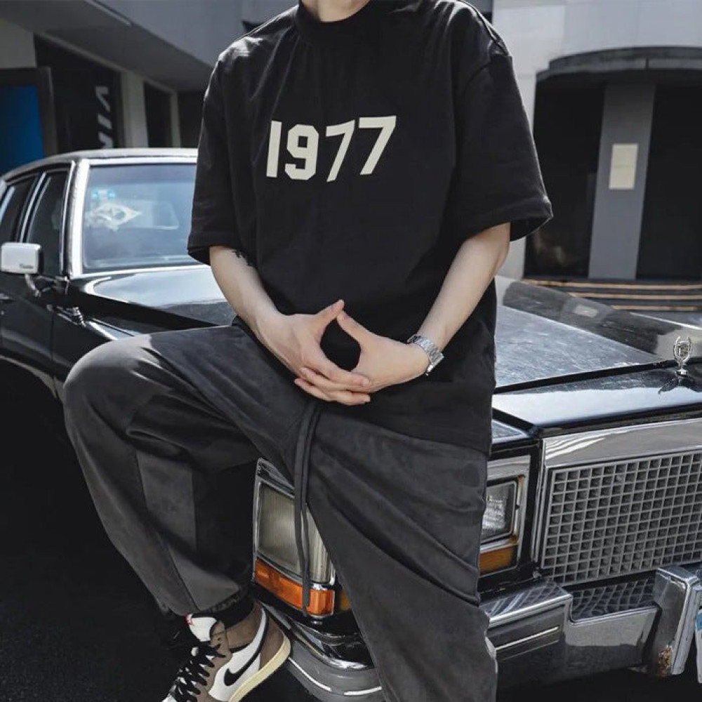 ESSENTIALS 1977 T-Shirts