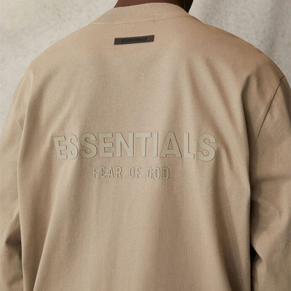 ESSENTIALS Long Sleeve Tee