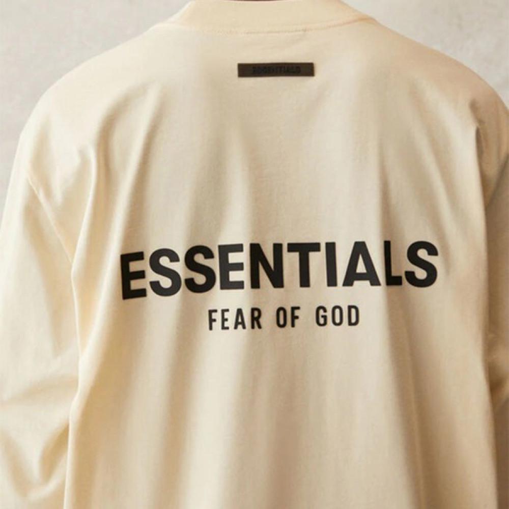 ESSENTIALS Long Sleeve Tee