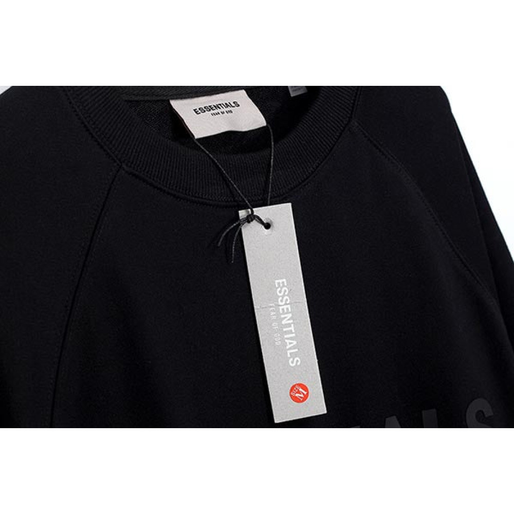 ESSENTIALS Sweatshirt