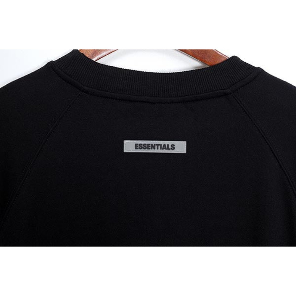 ESSENTIALS Sweatshirt