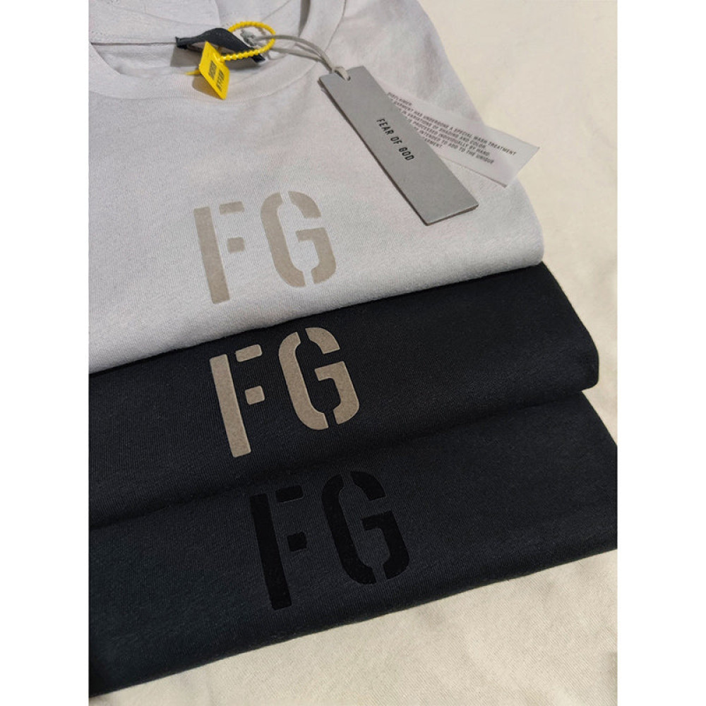 ESSENTIALS T-Shirts