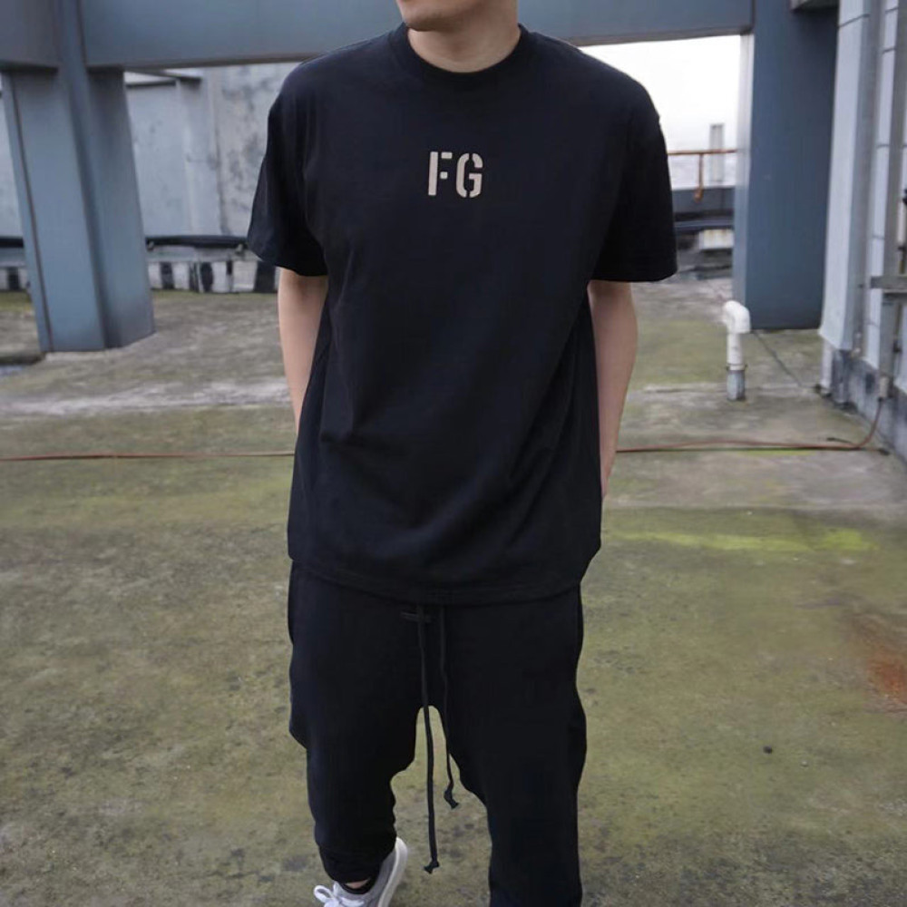 ESSENTIALS T-Shirts