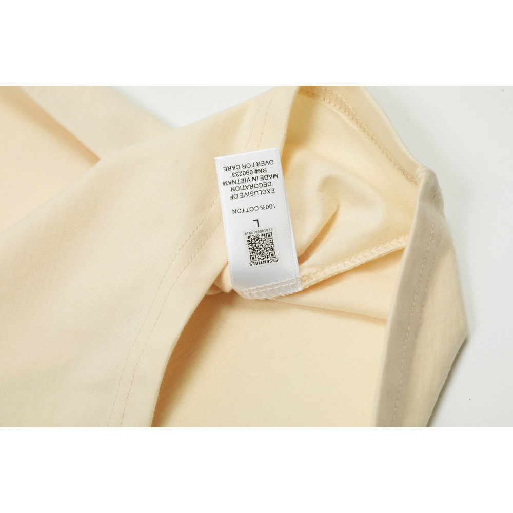 ESSENTIALS T-Shirts